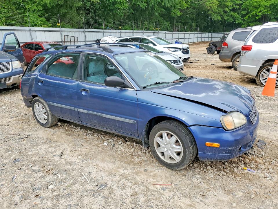 51311116 :رقم المزاد ، JS2GB41W515206170 vin ، 2001 Suzuki Esteem مزاد بيع