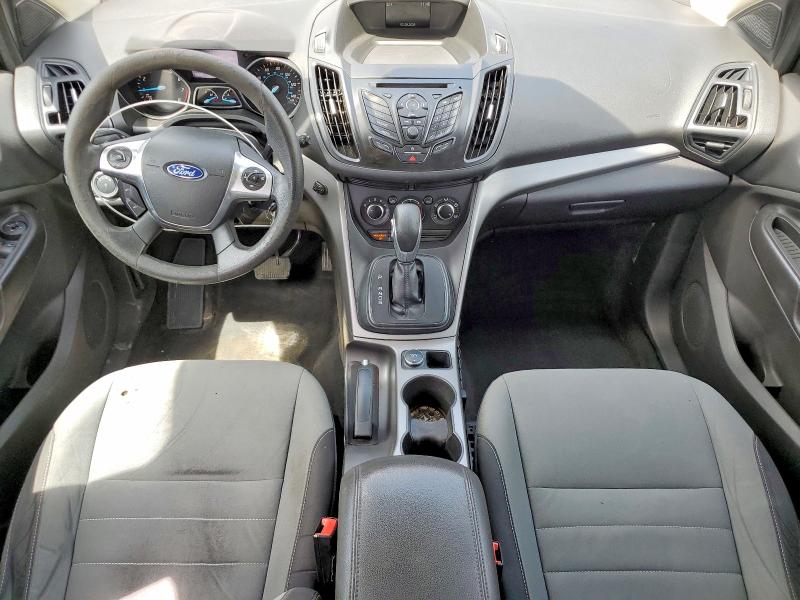 2015 Ford Escape მანქანა იყიდება აუქციონზე, vin: 1FMCU0GX0FUB01525, აუქციონის ნომერი: 55454126