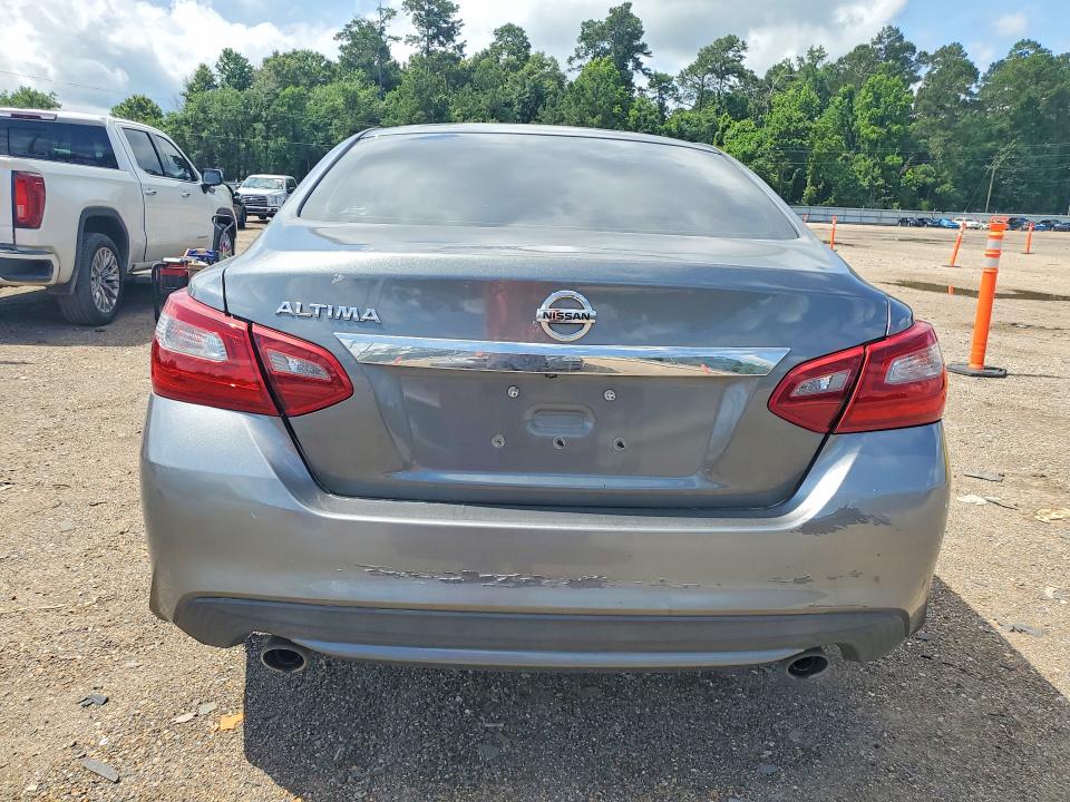 52672176 :رقم المزاد ، 1N4AL3AP3JC158914 vin ، 2018 Nissan Altima مزاد بيع
