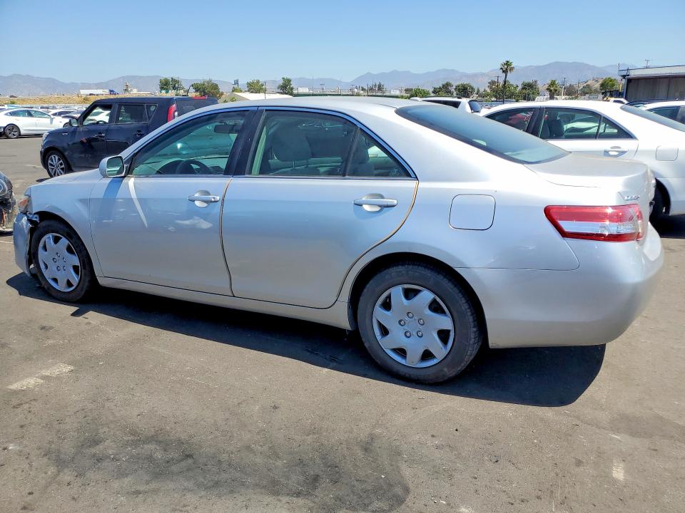 52460696 :رقم المزاد ، 4T4BF3EK0AR076929 vin ، 2010 Toyota Camry مزاد بيع