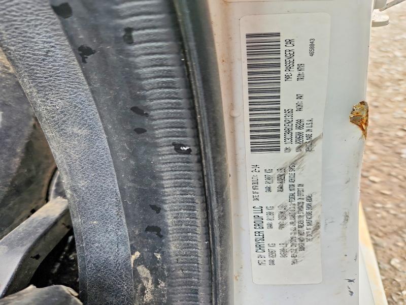 Продажа на аукционе авто 2014 Chrysler 200, vin: 1C3CCBAB1EN213165, номер лота: 52322146
