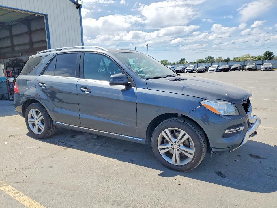 Продажа на аукционе авто 2015 Mercedes-benz Ml, vin: 4JGDA5HB3FA562880, номер лота: 53564426
