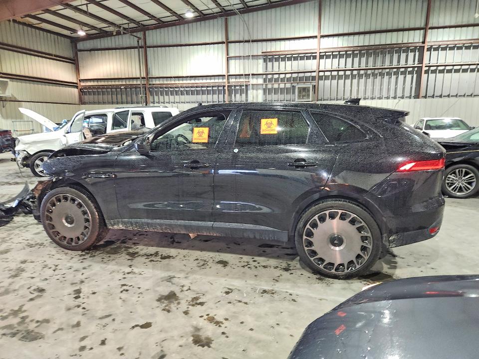 52440996 :رقم المزاد ، SADCJ2BVXHA067987 vin ، 2017 Jaguar F-pace مزاد بيع