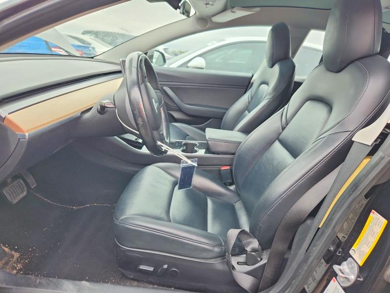 52174046 :رقم المزاد ، 5YJ3E1EAXJF152943 vin ، 2018 Tesla Model 3 مزاد بيع