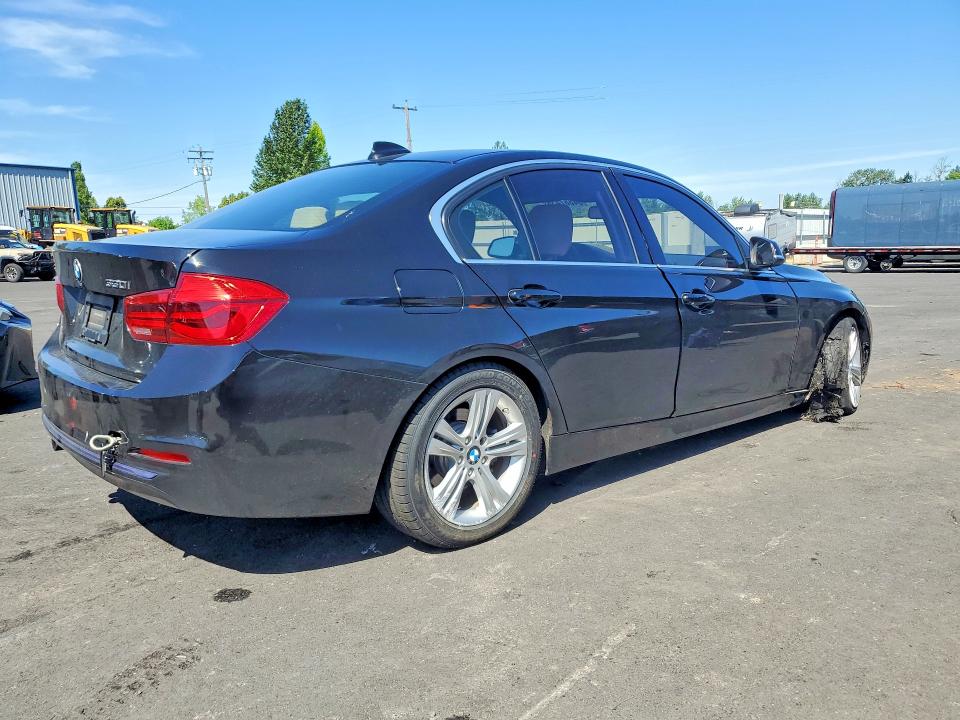 Продаж на аукціоні авто 2018 Bmw 330, vin: WBA8B9G5XJNU99636, номер лоту: 54887436