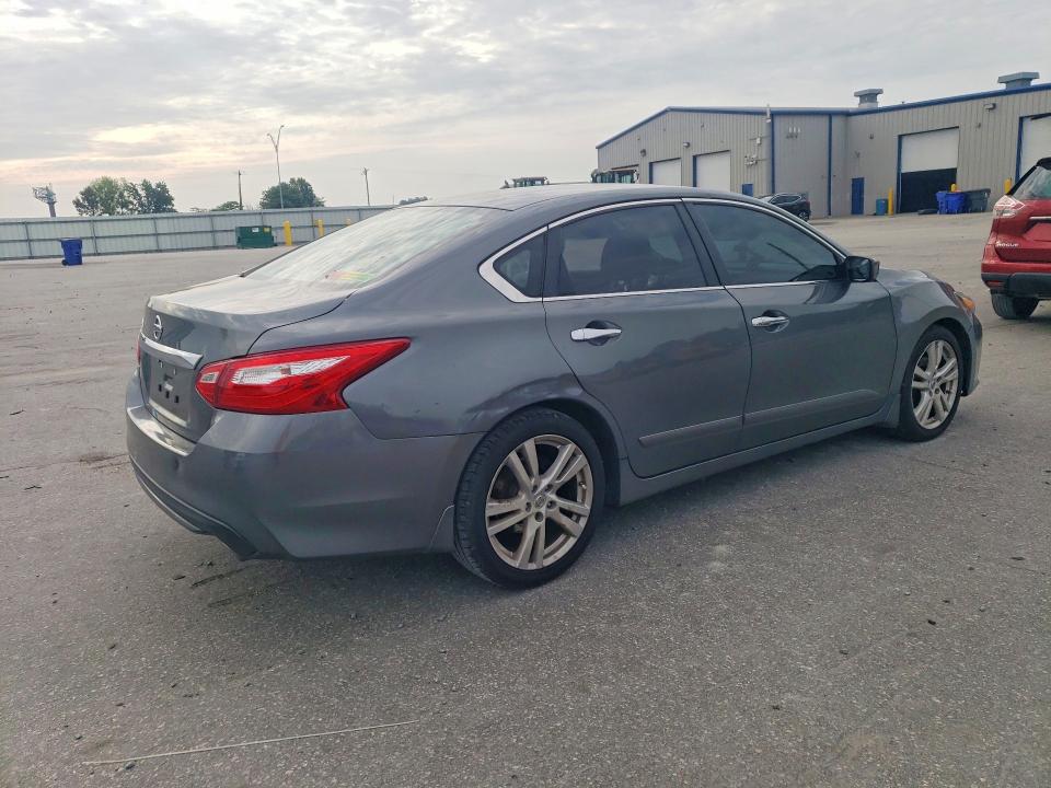 Продажа на аукционе авто 2016 Nissan Altima, vin: 1N4AL3AP1GN388755, номер лота: 52812936