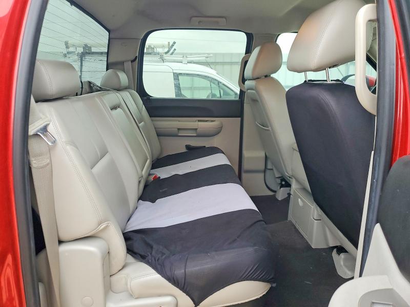52362476 :رقم المزاد ، 3GCPCSE04BG405643 vin ، 2011 Chevrolet Silverado مزاد بيع