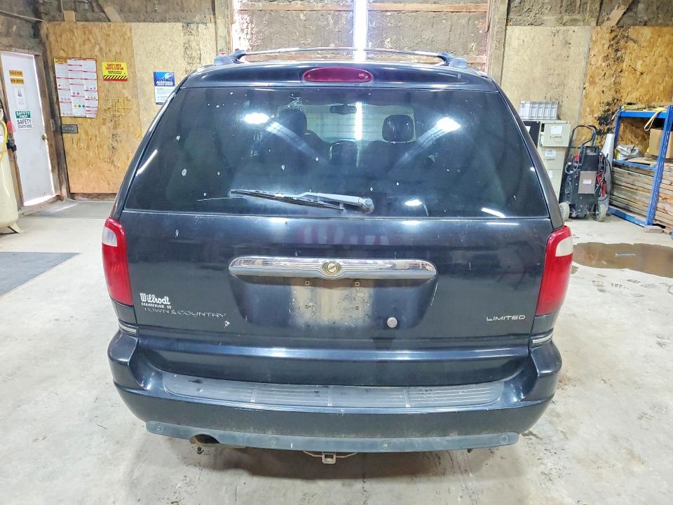 2005 Chrysler Town & Country მანქანა იყიდება აუქციონზე, vin: 2C8GP64L95R452753, აუქციონის ნომერი: 51810016