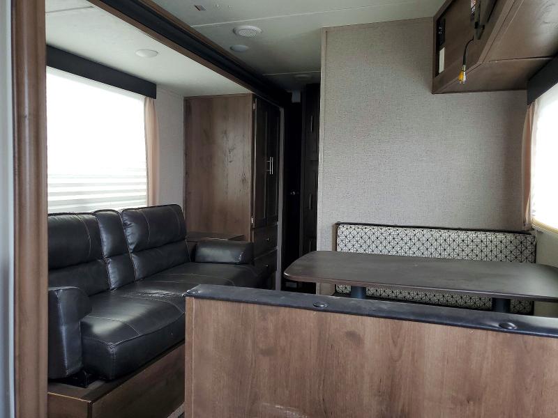 53304156 :رقم المزاد ، 5ZT2SSPB3LE013885 vin ، 2020 Foresriver Shasta مزاد بيع