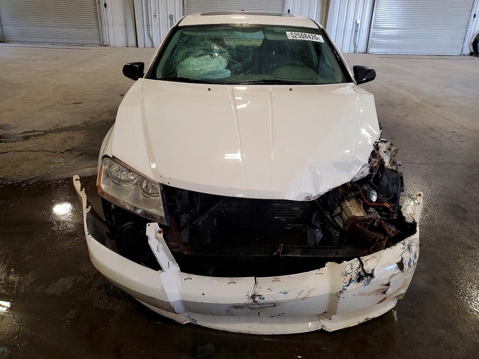 52508426 :رقم المزاد ، 1B3LC46K48N682885 vin ، 2008 Dodge Avenger مزاد بيع