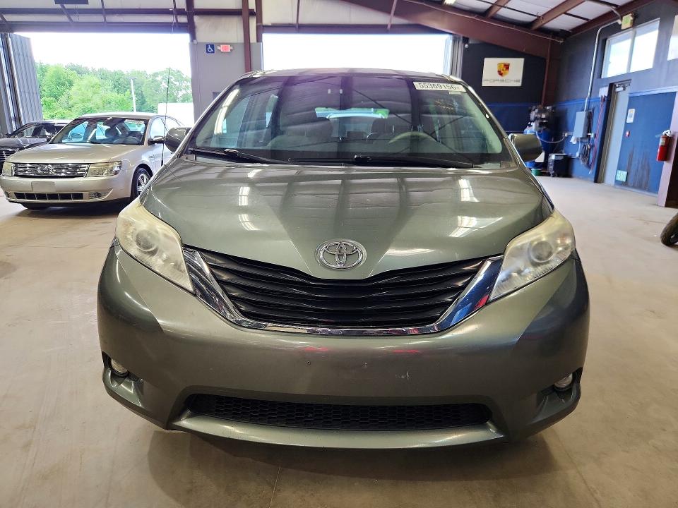 2014 Toyota Sienna მანქანა იყიდება აუქციონზე, vin: 5TDKK3DC0ES444430, აუქციონის ნომერი: 55369156