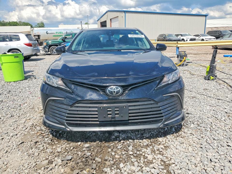 2021 Toyota Camry მანქანა იყიდება აუქციონზე, vin: 4T1C11AK1MU469687, აუქციონის ნომერი: 53915576