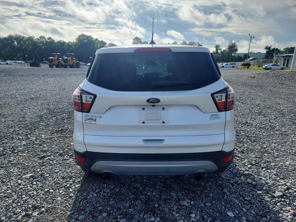 54598636 :رقم المزاد ، 1FMCU0HD7JUB68121 vin ، 2018 Ford Escape مزاد بيع