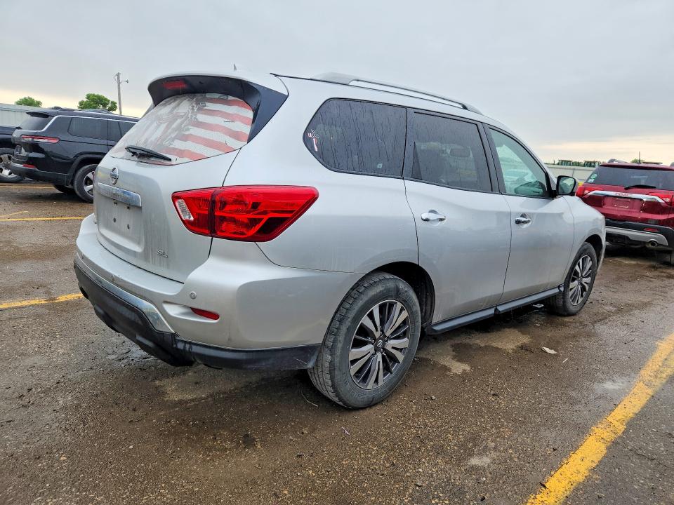 53231026 :رقم المزاد ، 5N1DR2MN5KC627976 vin ، 2019 Nissan Pathfinder مزاد بيع