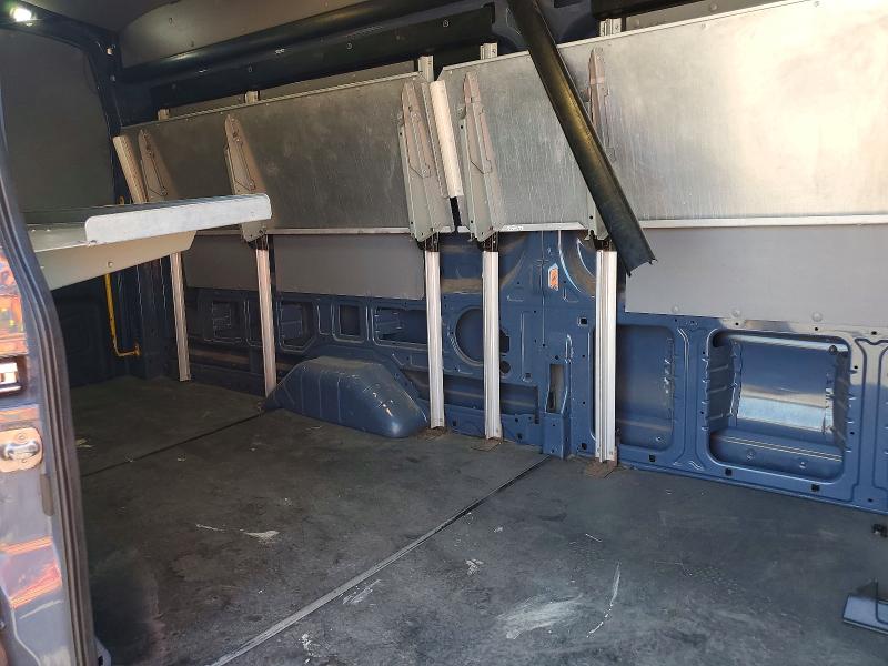 53661276 :رقم المزاد ، 1FTBR3X8XLKA72487 vin ، 2020 Ford Transit مزاد بيع