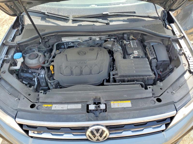 52934386 :رقم المزاد ، 3VV2B7AX1MM053950 vin ، 2021 Volkswagen Tiguan مزاد بيع