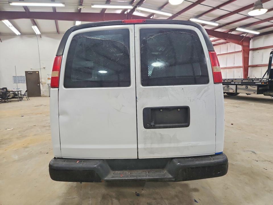 Продажа на аукционе авто 2015 Gmc Savana, vin: 1GTZ7TCF6F1181273, номер лота: 54284286