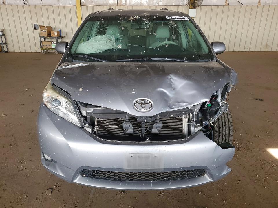 2013 Toyota Sienna მანქანა იყიდება აუქციონზე, vin: 5TDDK3DC2DS067350, აუქციონის ნომერი: 52923086