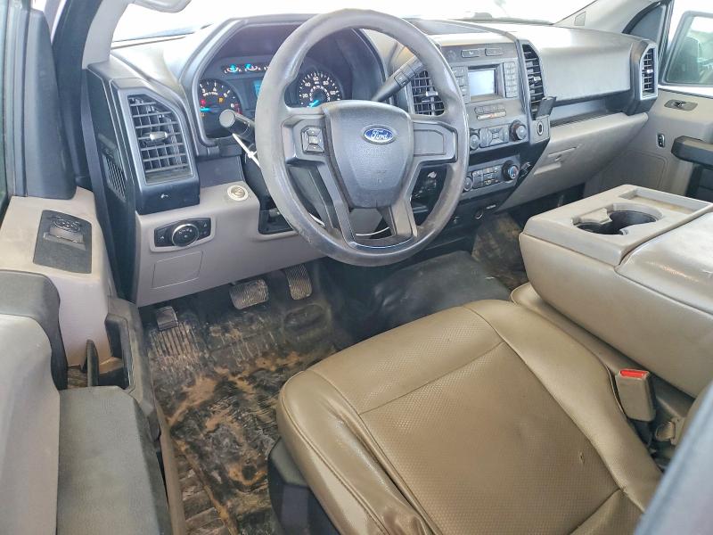 52194916 :رقم المزاد ، 1FTNF1CF9GKE51243 vin ، 2016 Ford F150 مزاد بيع