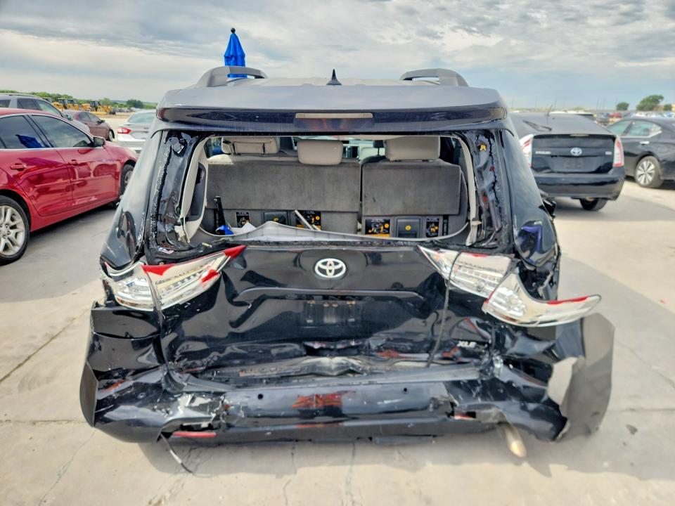 Продажа на аукционе авто 2011 Toyota Sienna, vin: 5TDYK3DC2BS120627, номер лота: 53647956
