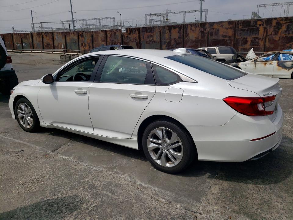 52080706 :رقم المزاد ، 1HGCV1F14JA243120 vin ، 2018 Honda Accord مزاد بيع
