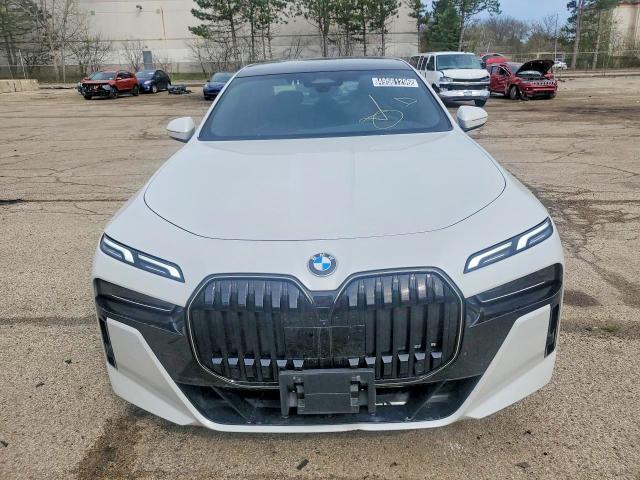 Продажа на аукционе авто 2026 Bmw 760, vin: WBA33EJ01TCW60211, номер лота: 49561296