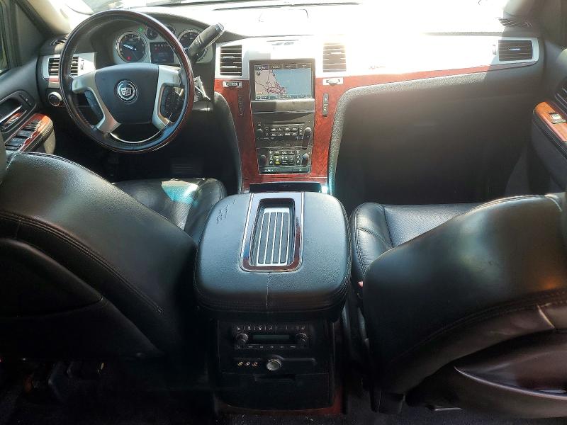 2011 Cadillac Escalade მანქანა იყიდება აუქციონზე, vin: 1GYS3EEJ4BR231670, აუქციონის ნომერი: 53968796
