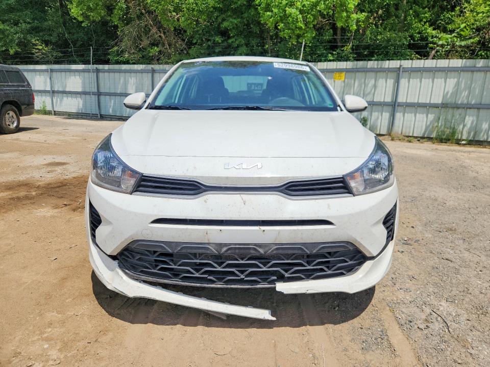 52998986 :رقم المزاد ، 3KPA24AD6NE496380 vin ، 2022 Kia Rio مزاد بيع