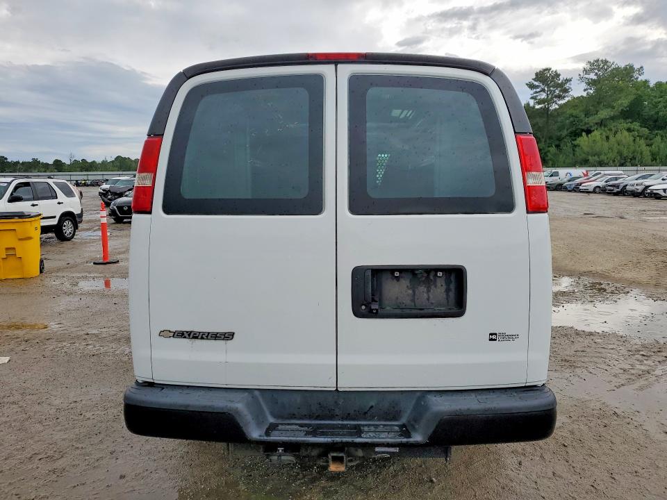 Продаж на аукціоні авто 2018 Chevrolet Express G2500, vin: 1GCWGAFP0J1344102, номер лоту: 52535226