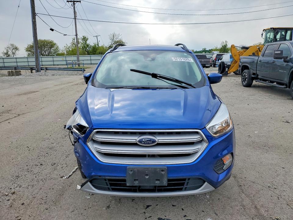 52151626 :رقم المزاد ، 1FMCU9GD5JUC90627 vin ، 2018 Ford Escape مزاد بيع