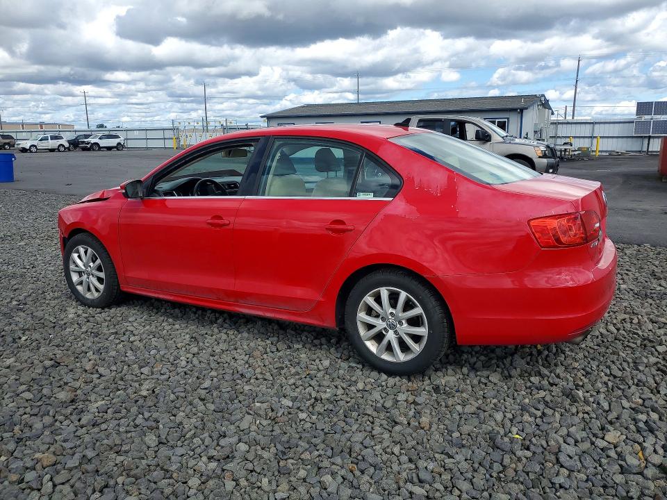 53325686 :رقم المزاد ، 3VWD07AJ0EM432834 vin ، 2014 Volkswagen Jetta مزاد بيع
