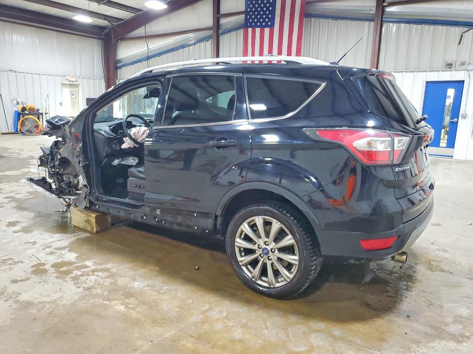 54313796 :رقم المزاد ، 1FMCU9JD5HUB23073 vin ، 2017 Ford Escape مزاد بيع