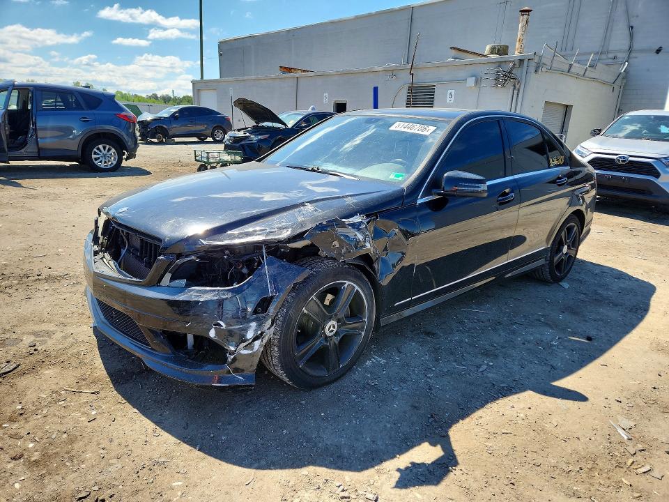 2011 Mercedes-benz C მანქანა იყიდება აუქციონზე, vin: WDDGF8BB8BR141705, აუქციონის ნომერი: 51446786