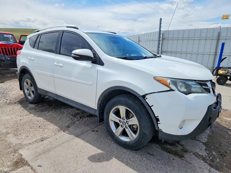 2015 Toyota Rav4 მანქანა იყიდება აუქციონზე, vin: JTMRFREV1FD117179, აუქციონის ნომერი: 54726026