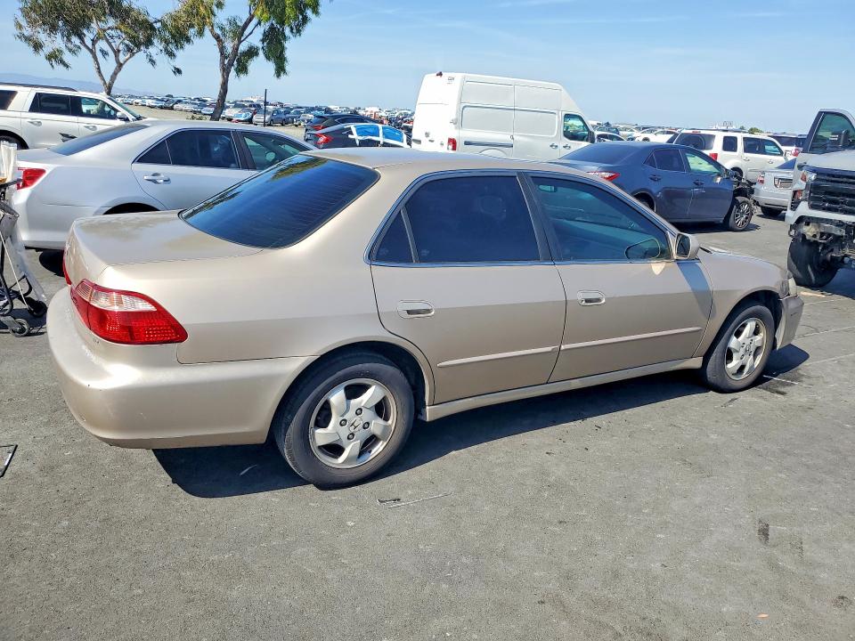 Aukcja sprzedaży 2000 Honda Accord, vin: 1HGCG6672YA152708, numer aukcji: 52897296