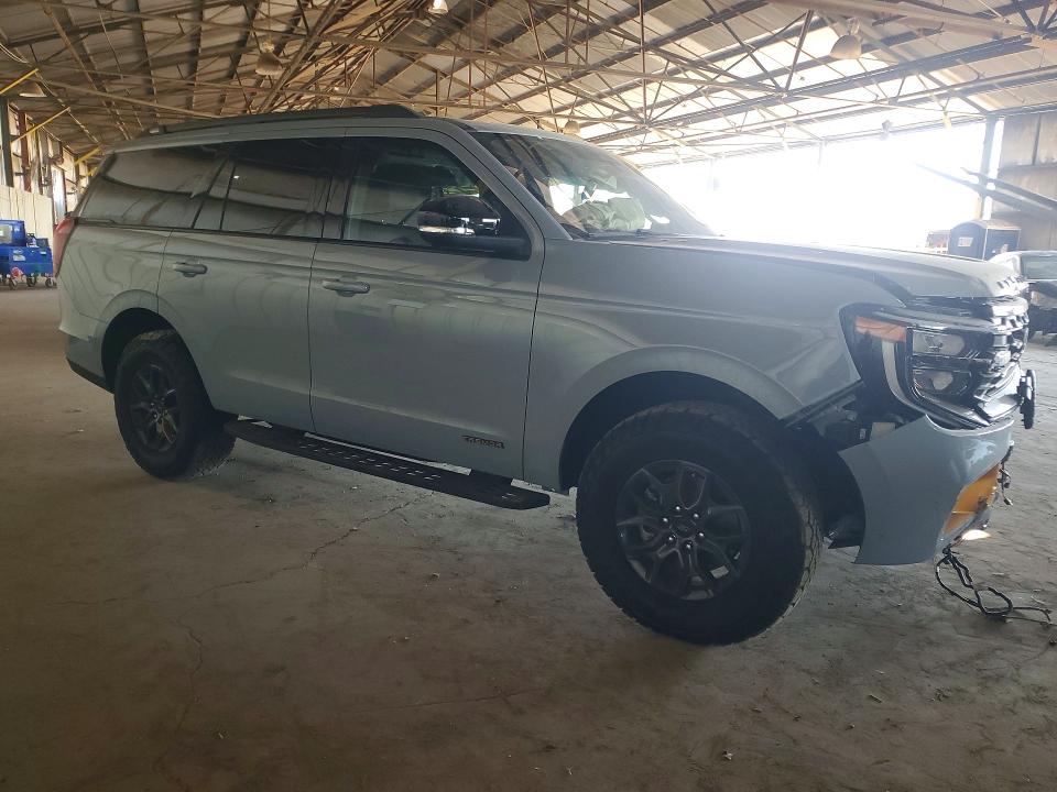 2025 Ford Expedition მანქანა იყიდება აუქციონზე, vin: 1FMJU1RG3SEA57633, აუქციონის ნომერი: 53460256