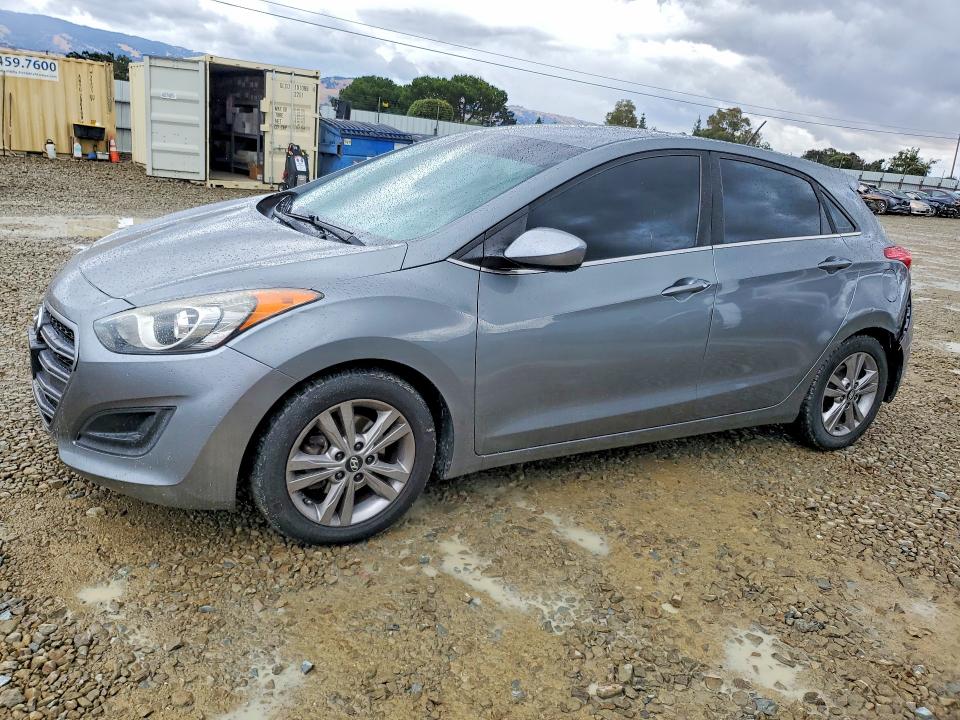 2017 Hyundai Elantra Gt მანქანა იყიდება აუქციონზე, vin: KMHD35LH5HU381397, აუქციონის ნომერი: 55441286