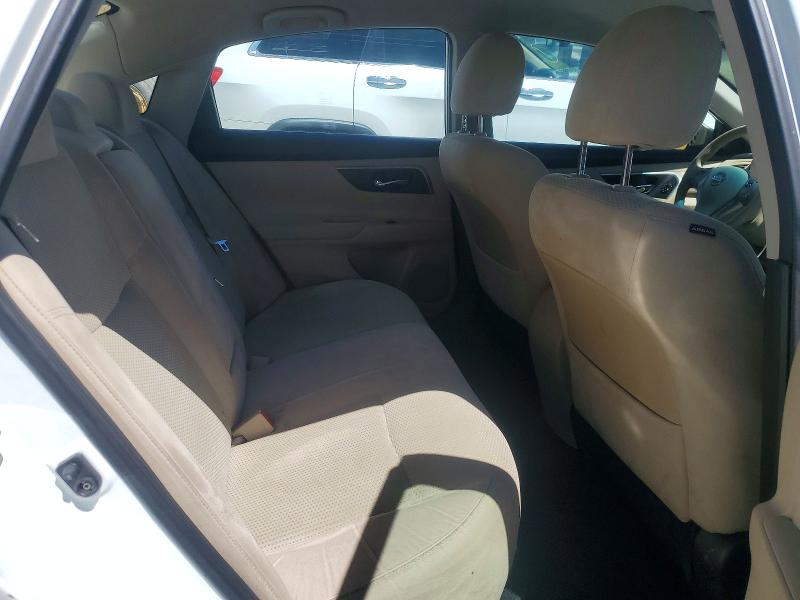 Продажа на аукционе авто 2015 Nissan Altima, vin: 1N4AL3AP4FC161716, номер лота: 52709216