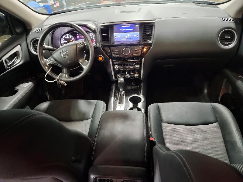Продажа на аукционе авто 2017 Nissan Pathfinder, vin: 5N1DR2MN1HC647893, номер лота: 52869436