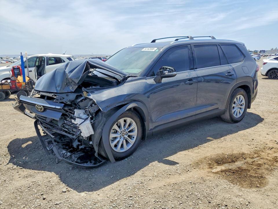 2026 Toyota Grand Highlander Hybrid მანქანა იყიდება აუქციონზე, vin: 5TDACAB56TS072011, აუქციონის ნომერი: 54162686