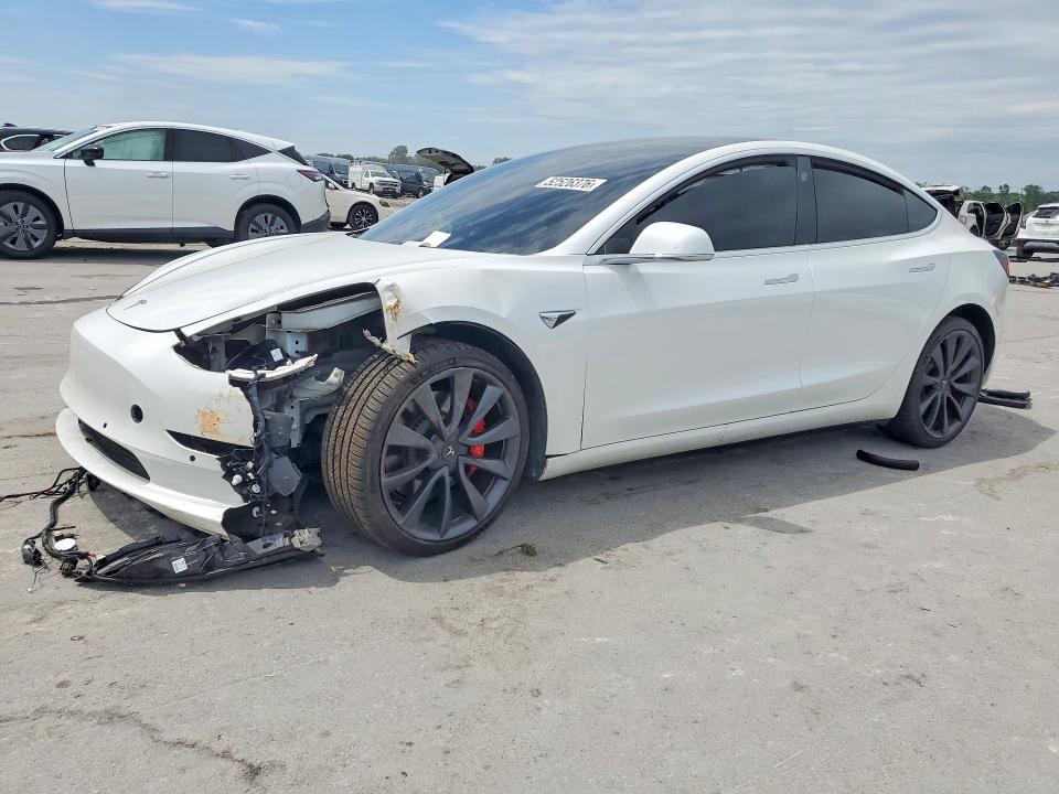 2020 Tesla Model 3 მანქანა იყიდება აუქციონზე, vin: 5YJ3E1EC1LF623849, აუქციონის ნომერი: 52526376