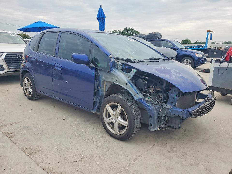 53090386 :رقم المزاد ، JHMGE8H38DC064870 vin ، 2013 Honda Fit مزاد بيع