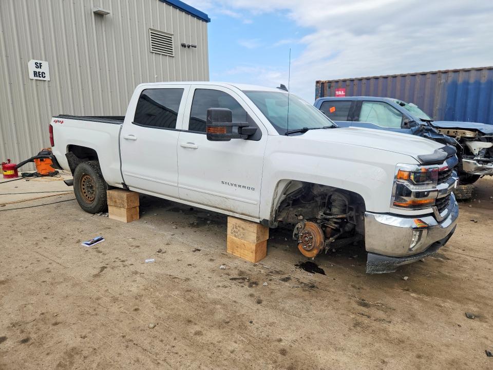 Продаж на аукціоні авто 2017 Chevrolet Silverado, vin: 3GCUKREC0HG272767, номер лоту: 53230146