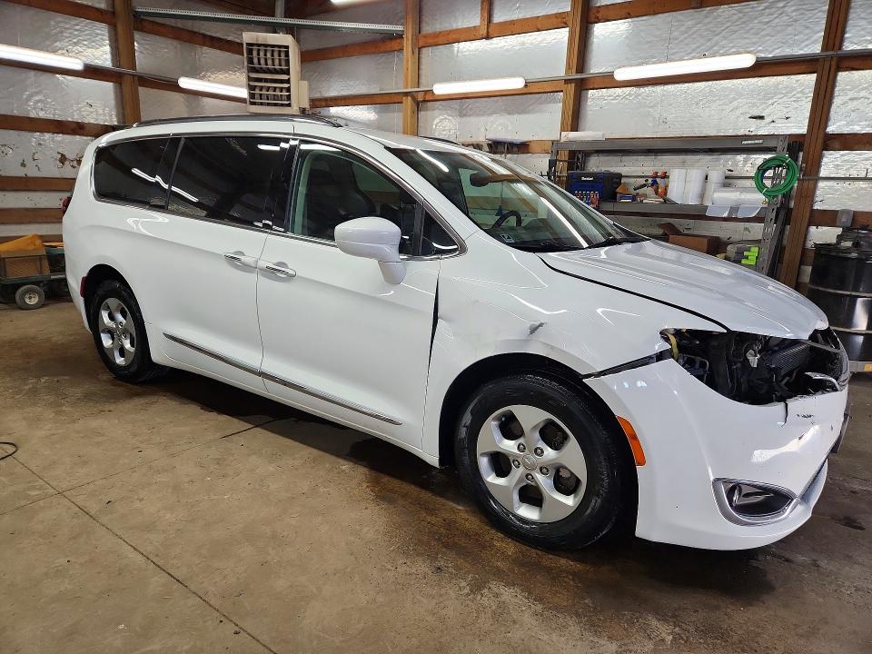 2017 Chrysler Pacifica მანქანა იყიდება აუქციონზე, vin: 2C4RC1EG1HR644120, აუქციონის ნომერი: 54288216
