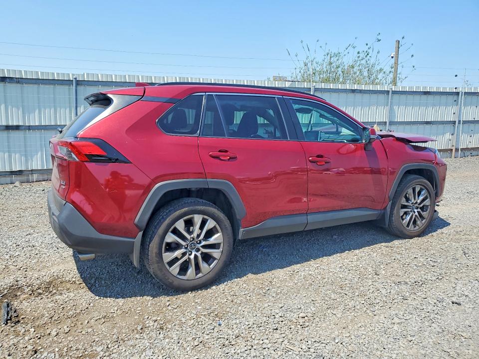 Продажа на аукционе авто 2021 Toyota Rav4, vin: 2T3A1RFV4MC143867, номер лота: 53737436