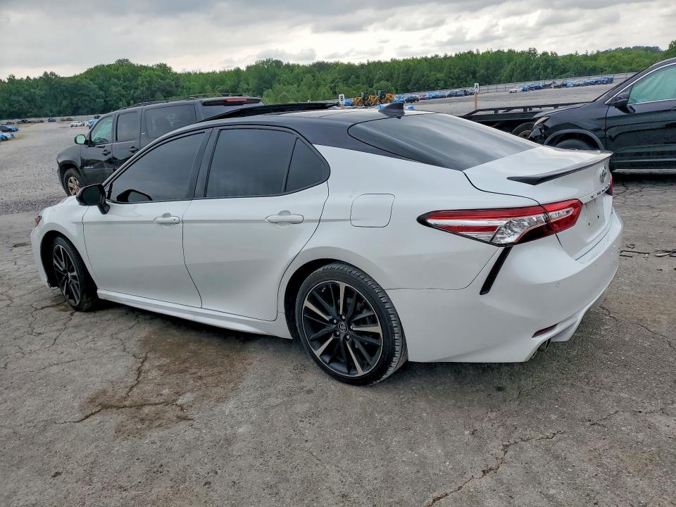 54399946 :رقم المزاد ، 4T1B61HK1KU162004 vin ، 2019 Toyota Camry مزاد بيع