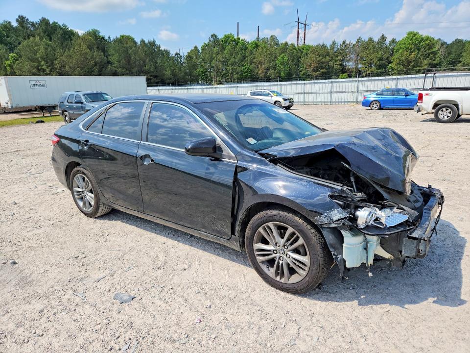 54116886 :رقم المزاد ، 4T1BF1FKXFU498050 vin ، 2015 Toyota Camry مزاد بيع
