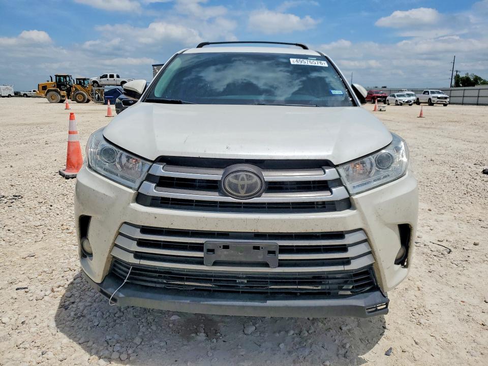 2018 Toyota Highlander მანქანა იყიდება აუქციონზე, vin: 5TDZZRFH8JS247876, აუქციონის ნომერი: 49576576