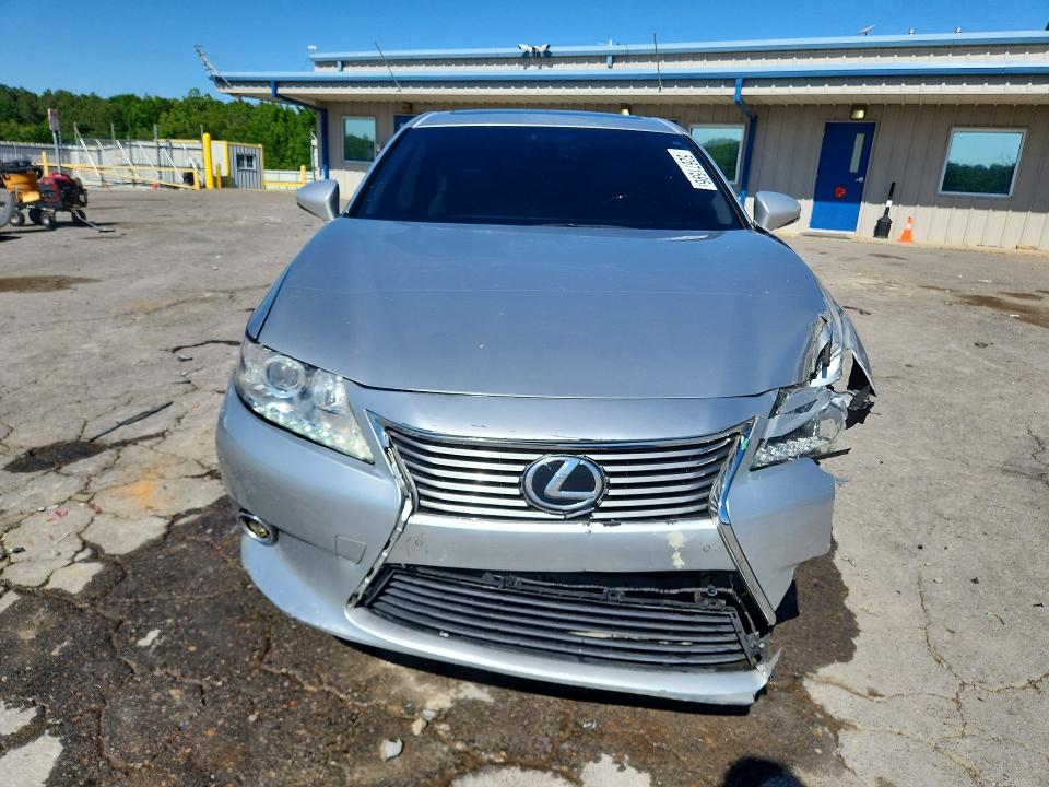 52671596 :رقم المزاد ، JTHBK1GGXD2068391 vin ، 2013 Lexus Es مزاد بيع