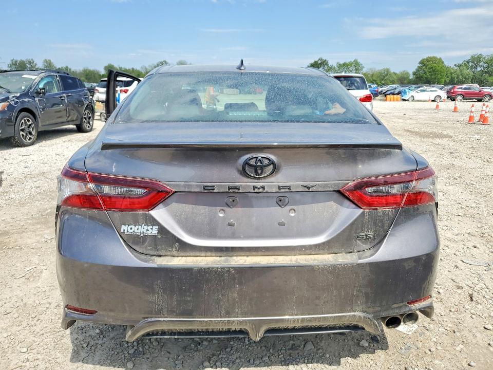 2024 Toyota Camry მანქანა იყიდება აუქციონზე, vin: 4T1G11AK0RU194466, აუქციონის ნომერი: 52015396
